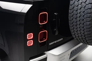 2023 Land Rover Defender P300 SE